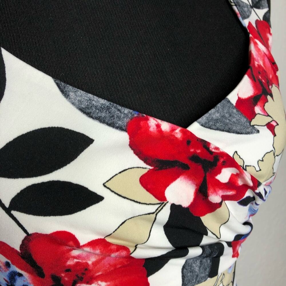 WHBM white blue red floral sleeveless tiered top size Small - Picture 5 of 14
